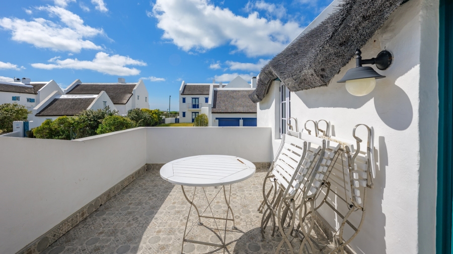 6 Bedroom Property for Sale in Struisbaai Western Cape